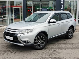 2017 Mitsubishi Outlander III Рестайлинг 2, серебристый, 2439000 рублей, вид 1