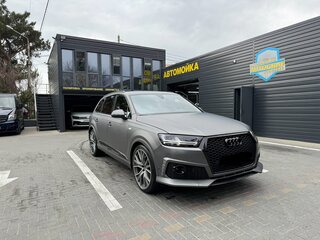 2018 Audi Q7 II (4M), серый, 5600000 рублей, вид 4