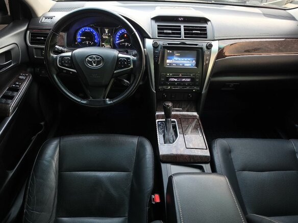 2017 Toyota Camry VII (XV50) Рестайлинг, чёрный, 2099000 рублей - вид 14