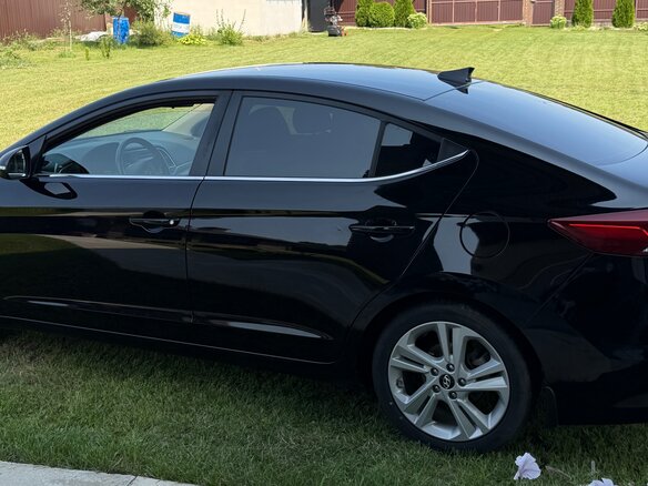 2017 Hyundai Elantra VI (AD), чёрный - вид 9