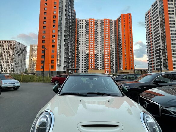 2019 Mini Hatch JCW III (F55/F56) Рестайлинг, зелёный - вид 4