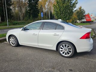 2014 Volvo S60 II Рестайлинг, белый, 1250000 рублей, вид 4