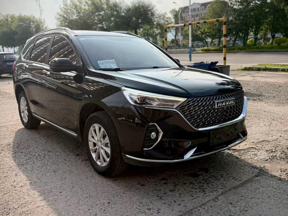 Открыть фотографии: Haval M6 II