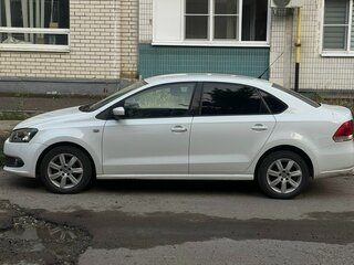 2013 Volkswagen Polo V, белый, 450000 рублей, вид 4