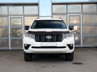 2022 Toyota Land Cruiser Prado 150 Series Рестайлинг 3, белый, 5980000 рублей, вид 2