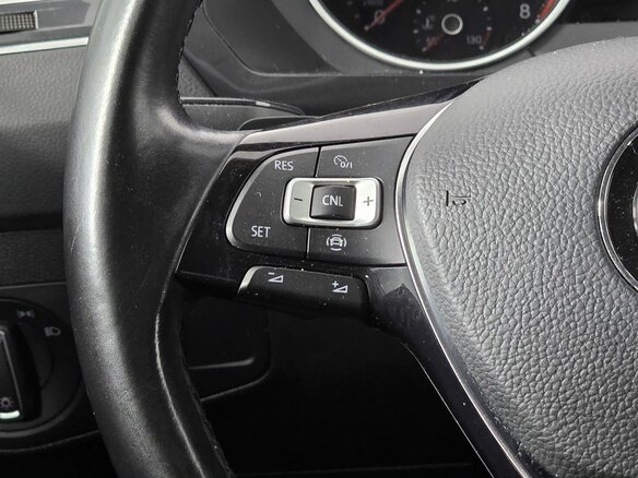 2019 Volkswagen Tiguan II, белый, 1800000 рублей - вид 15