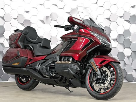 2025 Honda GL 1800 Gold Wing, красный, 3599000 рублей, вид 1