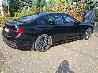 2021 BMW 7 серии 730d xDrive VI (G11/G12) Рестайлинг, чёрный, 10000000 рублей, вид 5