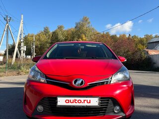 2014 Toyota Vitz III (XP130) Рестайлинг, красный, 720000 рублей, вид 2