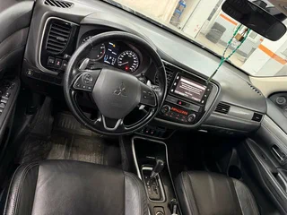 2019 Mitsubishi Outlander III Рестайлинг 3, коричневый, 1950000 рублей, вид 5