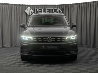 2018 Volkswagen Tiguan II, серый, 1480000 рублей, вид 3