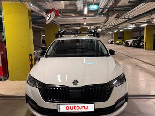 2021 Skoda Octavia IV (A8), белый, 2390000 рублей, вид 3