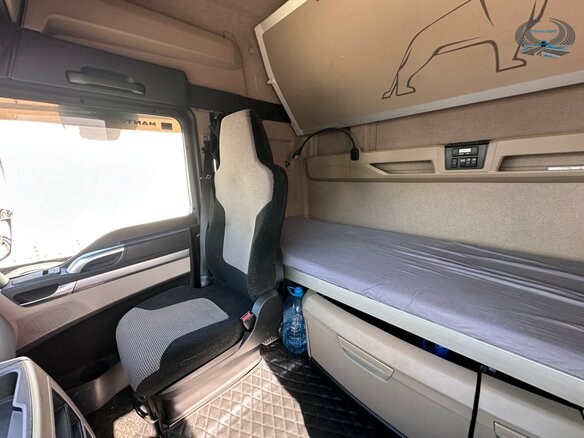 2020 MAN TGX, красный, 8500000 рублей - вид 20