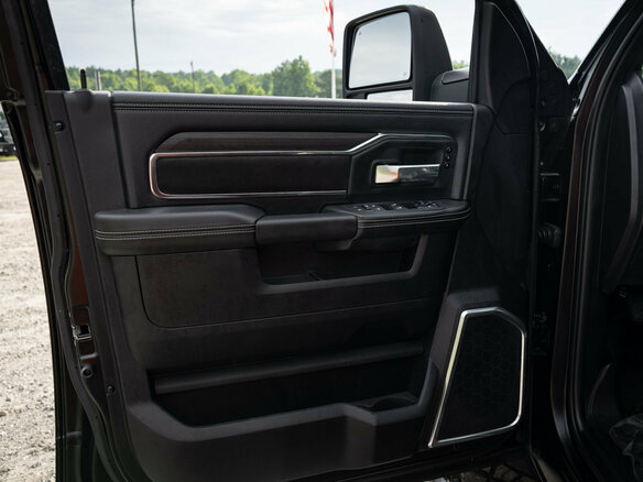 2026 RAM 2500, чёрный, 13150000 рублей - вид 26
