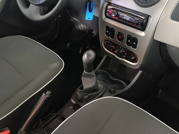 2012 Renault Logan I Рестайлинг, серебристый, 635000 рублей - вид 12