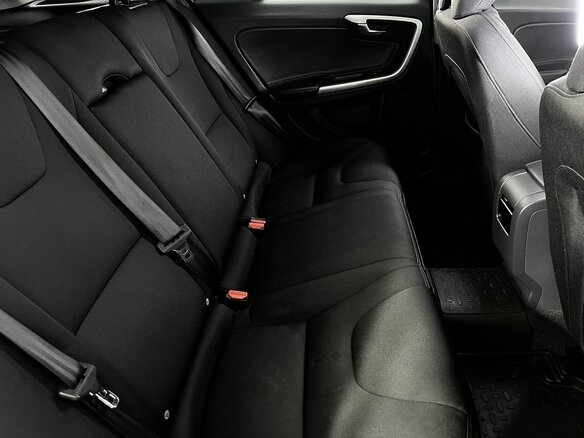 2016 Volvo V60 I Рестайлинг, серебристый - вид 10
