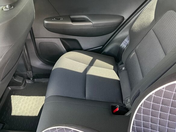 2021 Kia Sportage IV Рестайлинг, серый, 1750000 рублей - вид 11