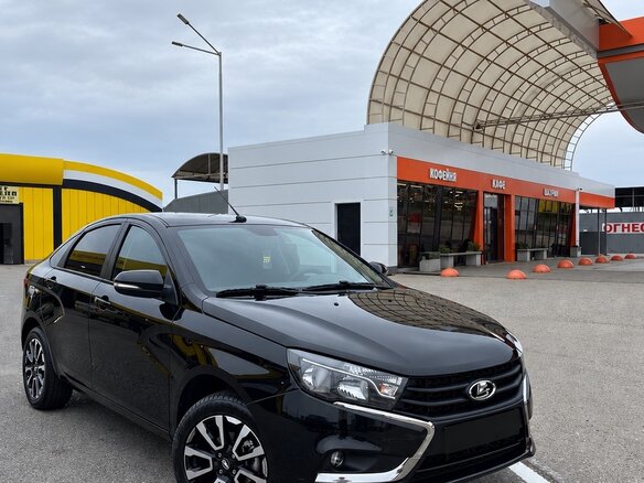 2021 Lada (ВАЗ) Vesta I, чёрный, 990000 рублей - вид 2