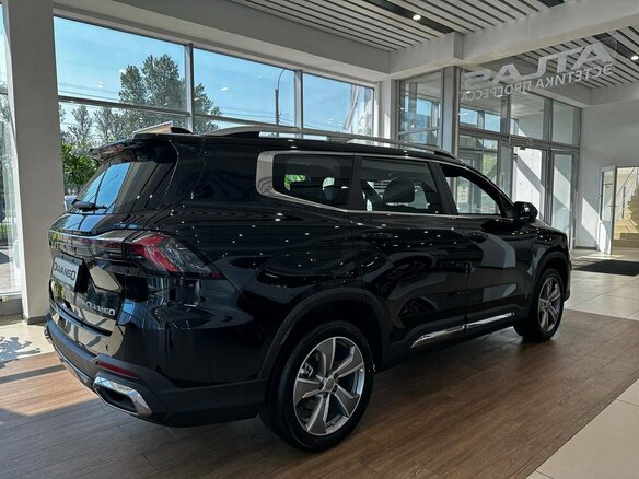 2024 Geely Okavango I Рестайлинг, чёрный, 4045131 рублей - вид 2