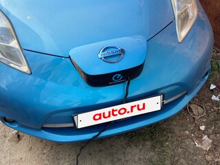 2010 Nissan Leaf (EM61) I (ZE0/AZE0), голубой, 1400000 рублей, вид 2