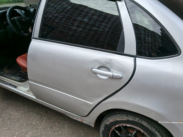 2012 Lada (ВАЗ) Granta I, серебристый, 360000 рублей - вид 20