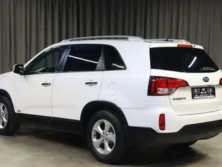 2013 Kia Sorento II Рестайлинг, белый, 1099000 рублей, вид 4