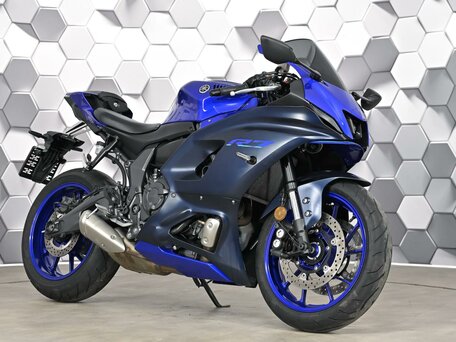 2022 Yamaha YZF-R7, синий, 847000 рублей, вид 1