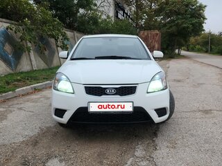 2011 Kia Rio II Рестайлинг, белый, 666666 рублей, вид 2