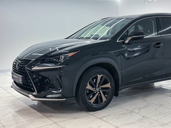 2021 Lexus NX 200 I Рестайлинг, чёрный, 4000000 рублей - вид 5