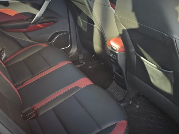 2023 Geely Coolray I, красный, 1950000 рублей - вид 8