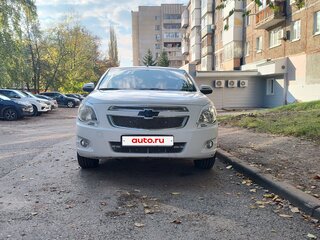 2013 Chevrolet Cobalt II, белый, 600000 рублей, вид 1