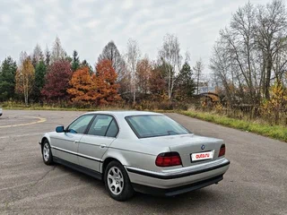 1998 BMW 7 серии 735i III (E38), серебристый, 530000 рублей, вид 5