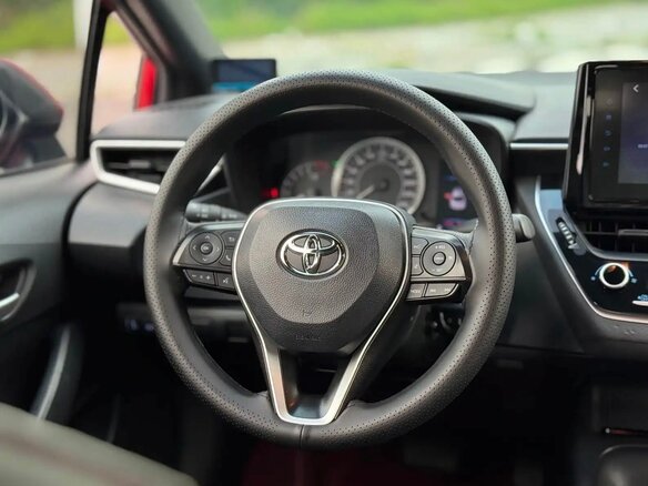 2022 Toyota Levin XII (E210), красный, 1700000 рублей - вид 8