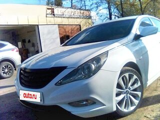 2010 Hyundai Sonata VI (YF), белый, 840000 рублей, вид 1
