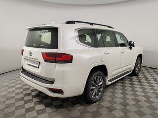 2026 Toyota Land Cruiser 300 Series, белый, 16500000 рублей, вид 5