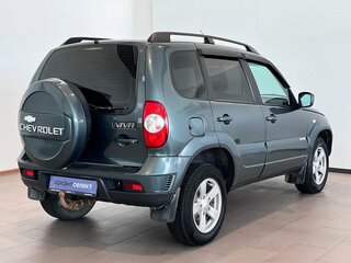 2016 Chevrolet Niva I Рестайлинг, серый, 730000 рублей, вид 5