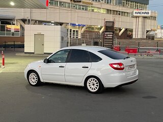 2014 Lada (ВАЗ) Granta I, белый, 375000 рублей, вид 5