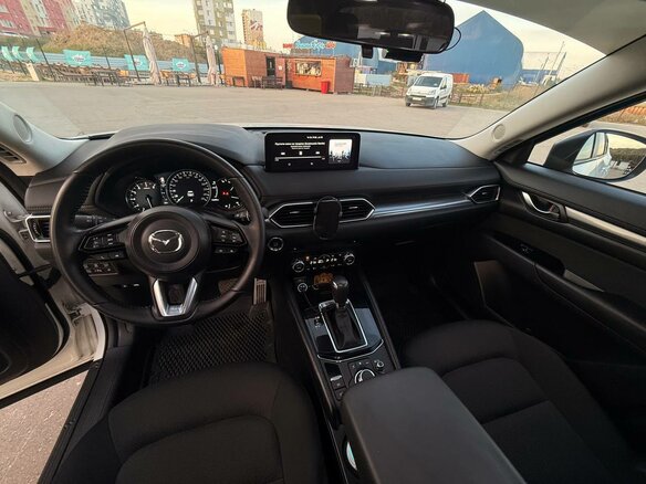 2025 Mazda CX-5 II Рестайлинг, белый, 3380000 рублей - вид 17
