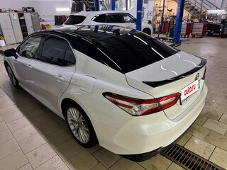 2019 Toyota Camry US Market VIII (XV70), белый, 2500000 рублей, вид 3