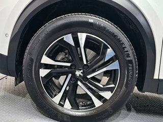 2022 Peugeot 2008 II, белый, 1340000 рублей, вид 5