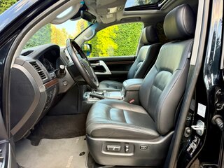 2019 Toyota Land Cruiser 200 Series Рестайлинг 2, чёрный, 8100000 рублей, вид 5