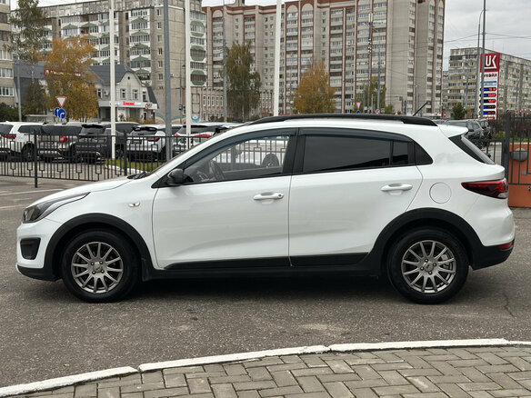2017 Kia Rio X-Line IV, белый, 1000000 рублей - вид 7