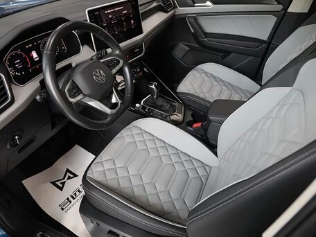 2023 Volkswagen Tayron I Рестайлинг, синий, 2740000 рублей, вид 3