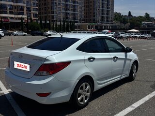 2014 Hyundai Solaris I, белый, 850000 рублей, вид 4