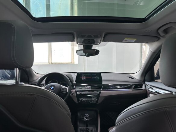 2022 BMW X1 Long 20Li sDrive II (F48) Рестайлинг, синий, 1932900 рублей - вид 14