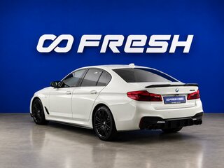2018 BMW 5 серии 540i xDrive VII (G30/G31/G38), белый, 4499046 рублей, вид 2