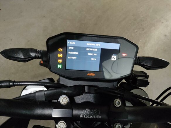 2018 KTM 790 Duke, серый, 699000 рублей - вид 4