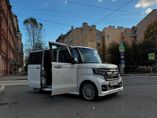 2021 Honda N-BOX II Рестайлинг, белый, 1570000 рублей, вид 5