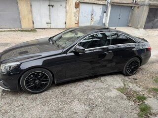 2013 Mercedes-Benz E-Класс 200 IV (W212, S212, C207) Рестайлинг, чёрный, 1800000 рублей, вид 3