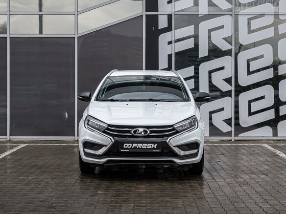 2024 Lada (ВАЗ) Vesta SW I Рестайлинг (NG), белый, 1485000 рублей - вид 2